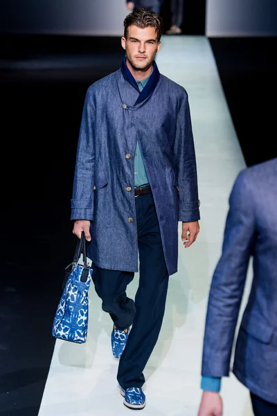 Look 8